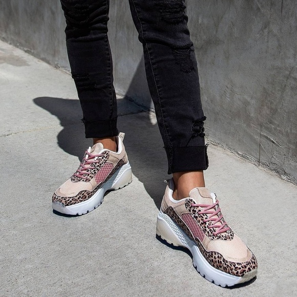 *LAST ONES* Leopard sneakers - Picture 5 of 6